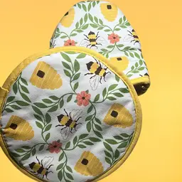 2 Ritz-China Buzzing Hot Pads. One MIT And One Round Pad Decorated With Bees, Honey Hive And Florals