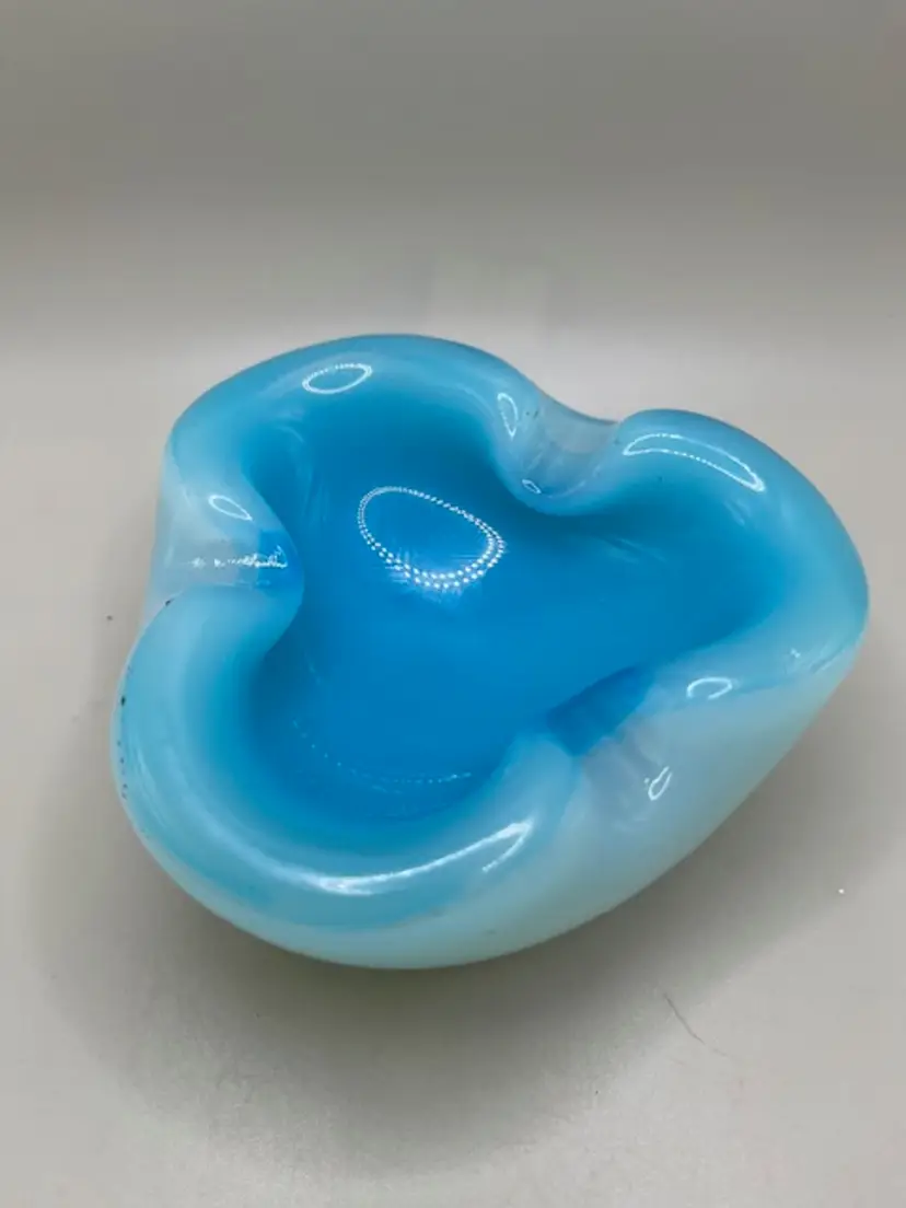 Vintage (Pre-1960's) Murano Pinched Ashtray/Trinket Dish ~ Gorgeous Opalescence ~ Vivid Ring Of Fire