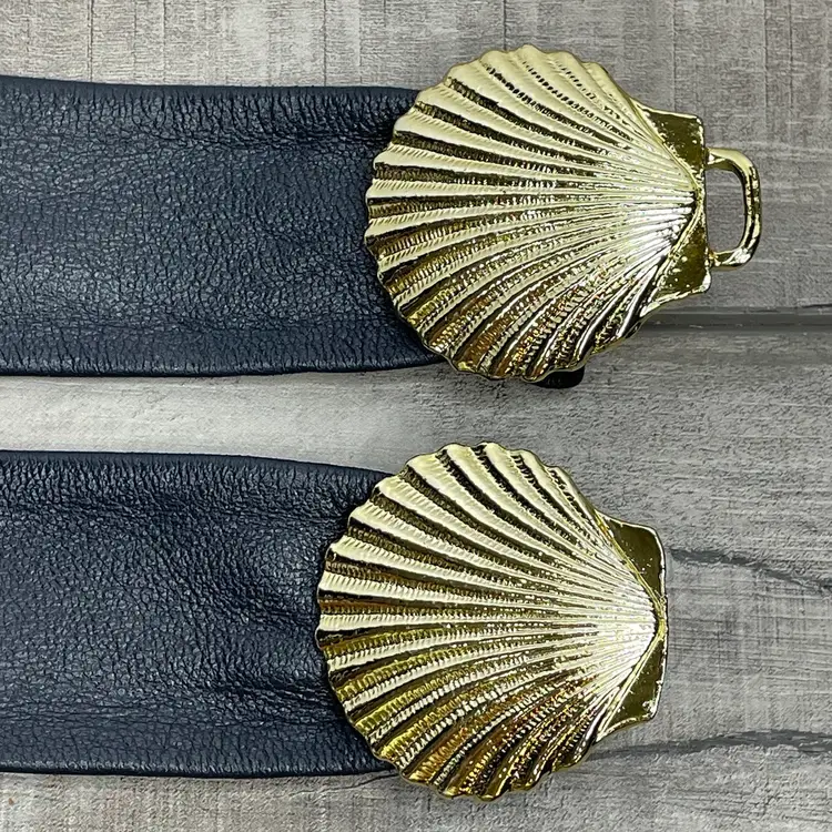 Vintage Gold Seashell Buckle 1.5 in Navy Leather Adjustable Belt OSFA 30 in