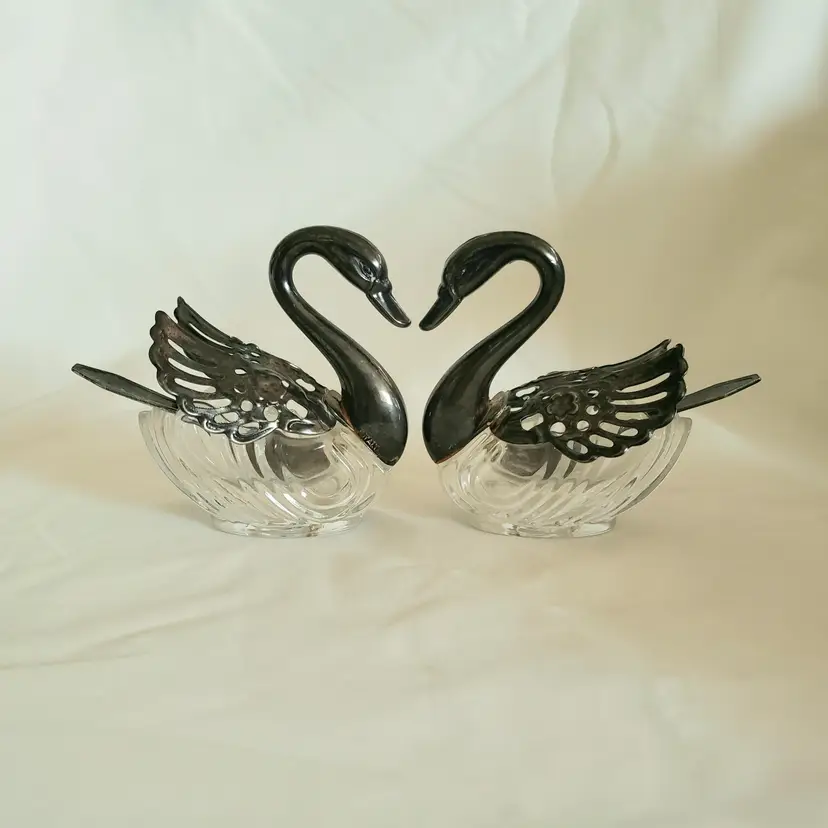 Salt Cellars Swans Pair Glass w/ Silver Plated Head Neck Wings & Spoons Vintage