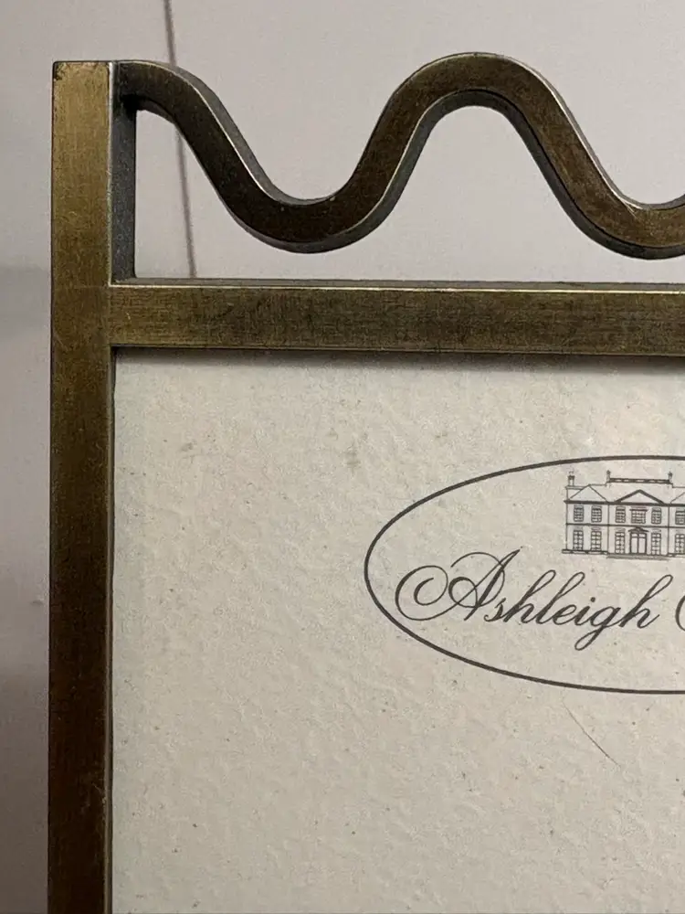 Vintage Ashleigh Manor 5 By 3 1/2 Frame