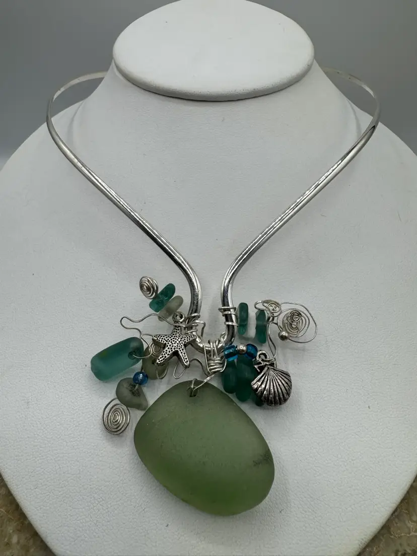 Handmade Silver Tone Sea Glass Collar Necklace