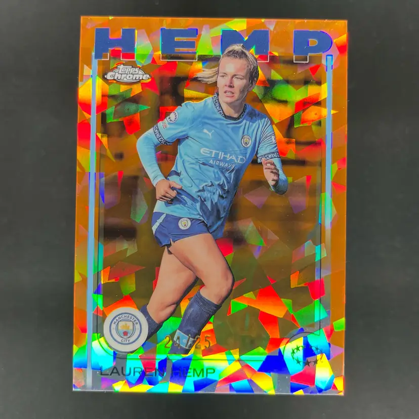 Lauren Hemp 2024/25 Topps Chrome Sapphire UWCL Orange /25 Manchester City Soccer Card