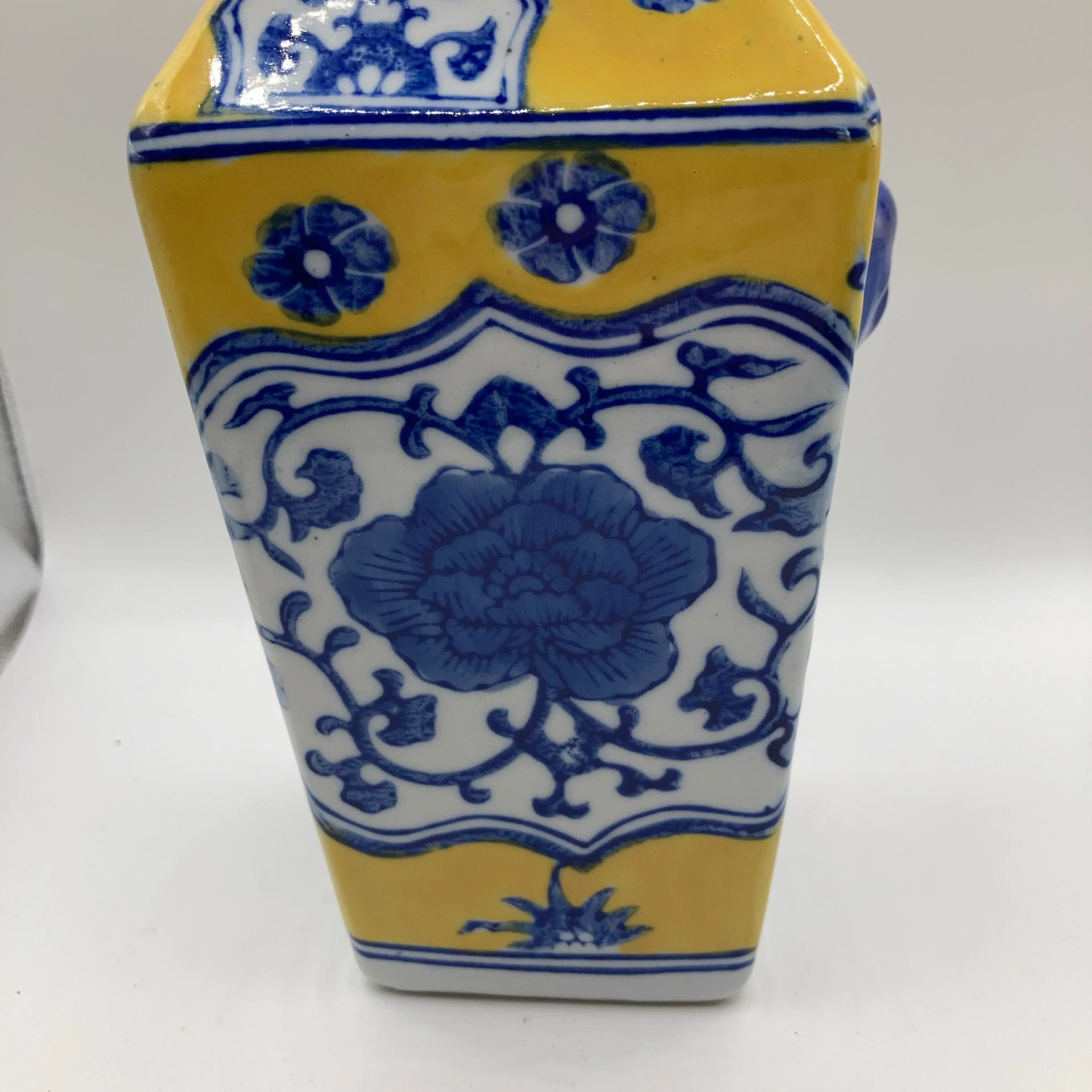 Image 2 of 21