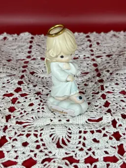 Vintage Precious Moments September Birthstone Angel