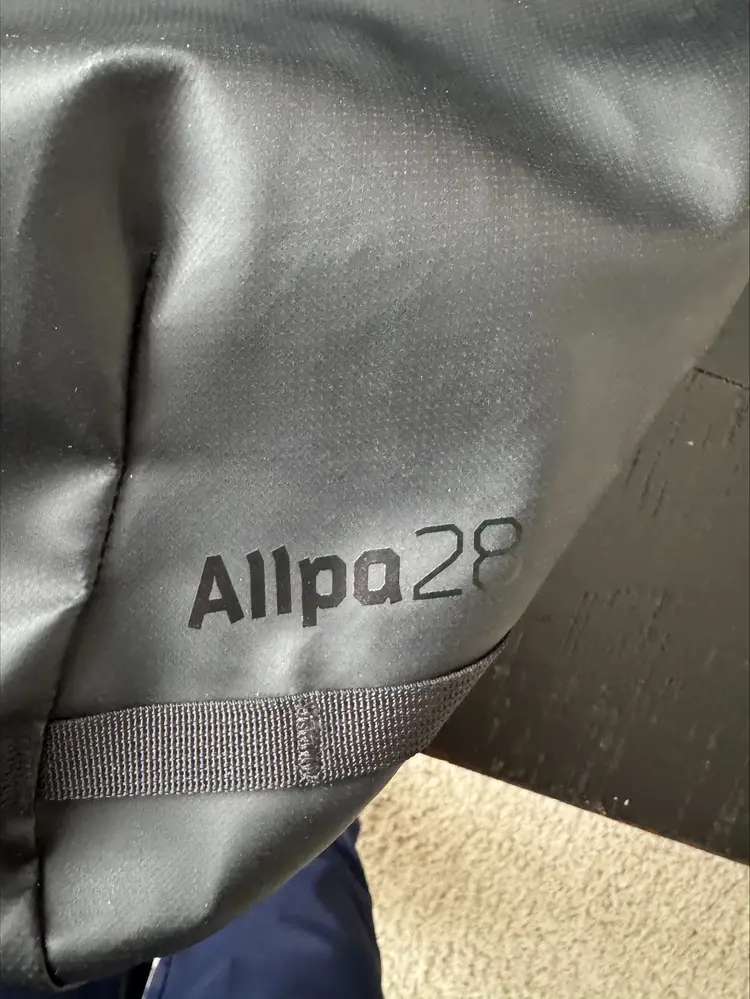 Cotopaxi Allpa 28L - Only used once - excellent condition