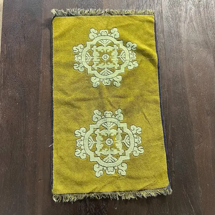 Vintage 1970's Avocado Green Hand Towel.