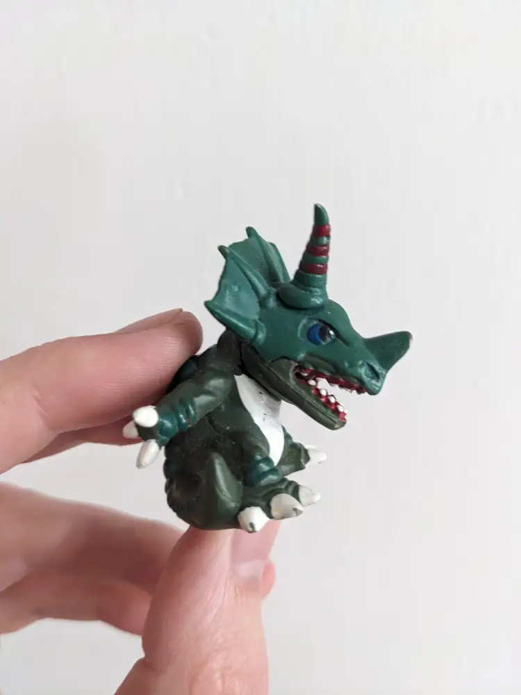 DIGIMON triceramon Showa Retro - Digimonkey Reki key Chain Tricheramon BANDAI Japan Col