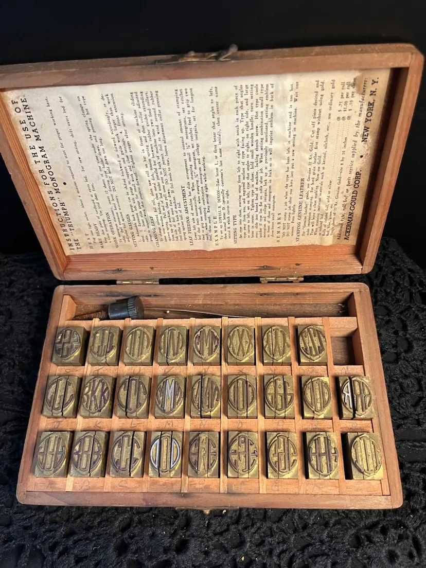 Ackerman-Gould Corp Manufacturers-New York, NY-VINTAGE "Triumph" Brass Monogram Set