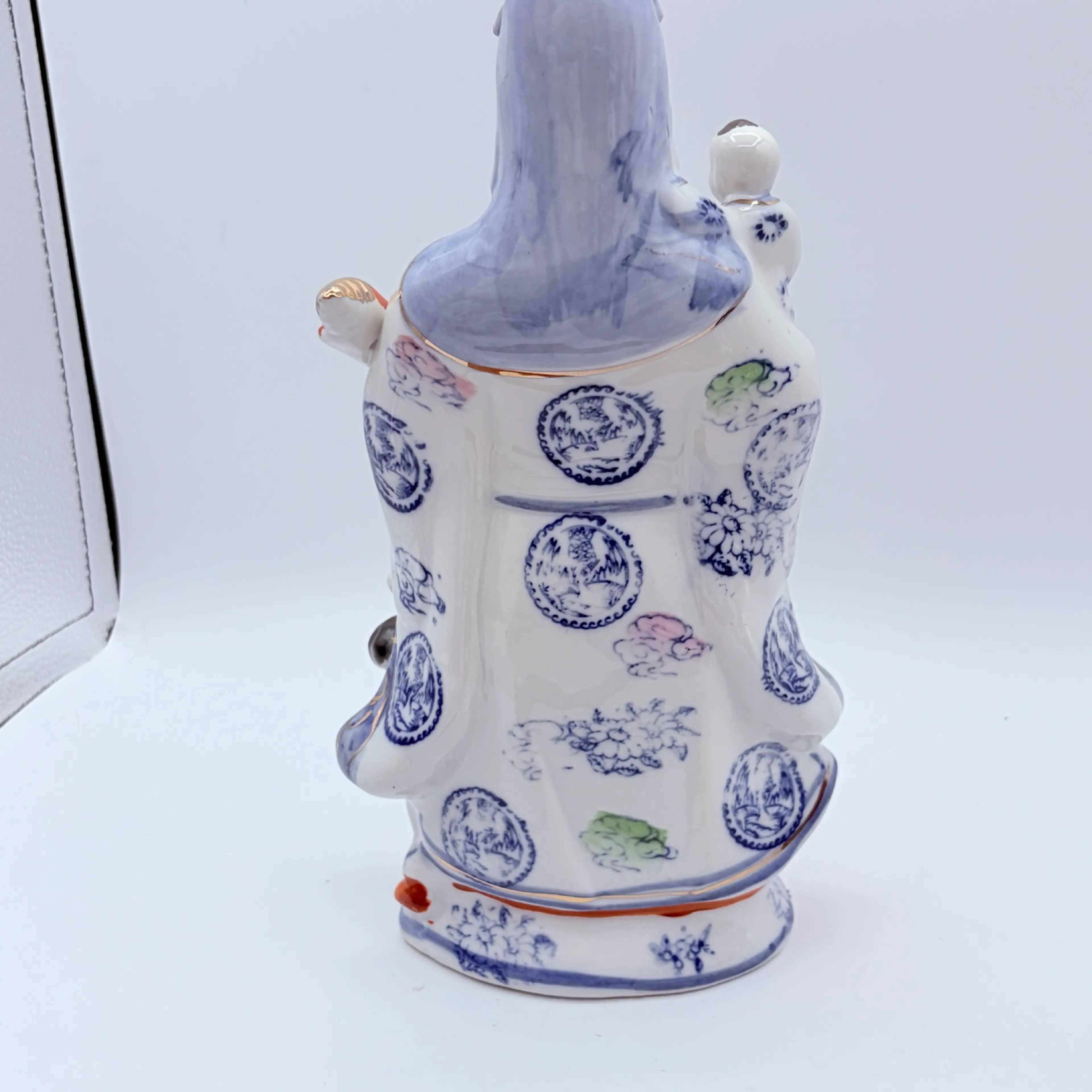 Image 3 of 6