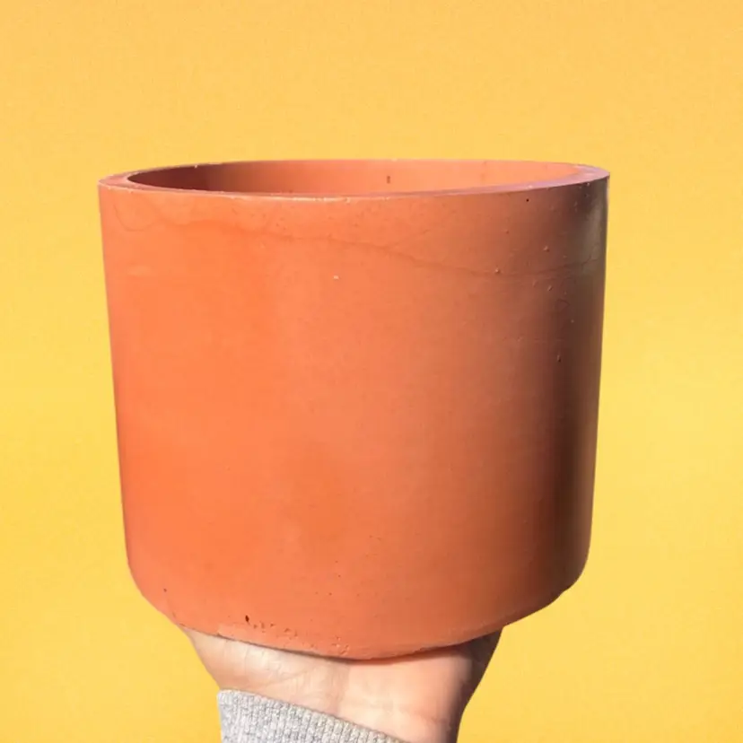 5β Terracotta Blue Dot Concrete Planter