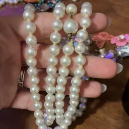 Vintage Pearl Necklace 21” Long