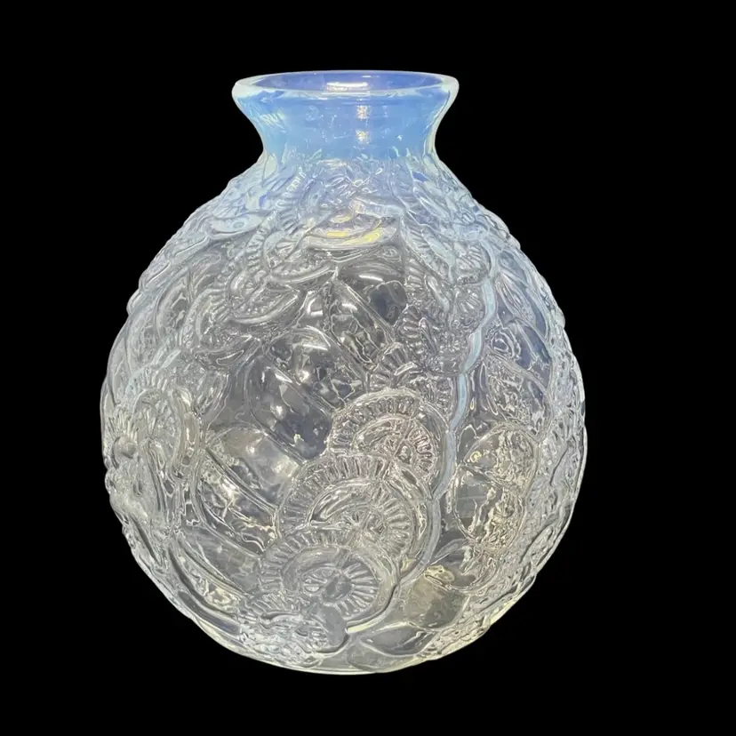 Vintage SARS France Art Glass Opalescent Vase
8 Inches Tall