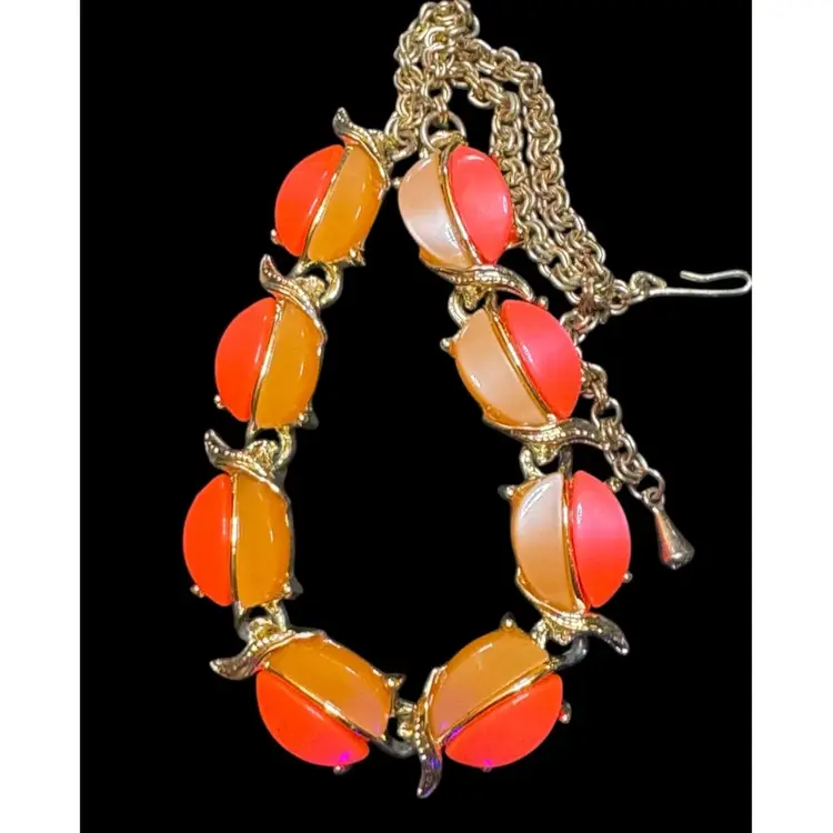 Vintage MCM Glowing Thermoset Orange & Beige Gold Tone Necklace 16”