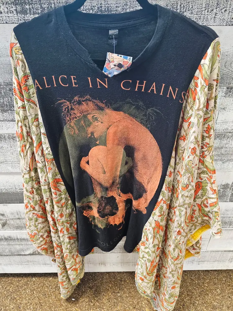 #107 ALICE IN CHAINS: Upcycled Vintage Treads Kantha Ponchos
