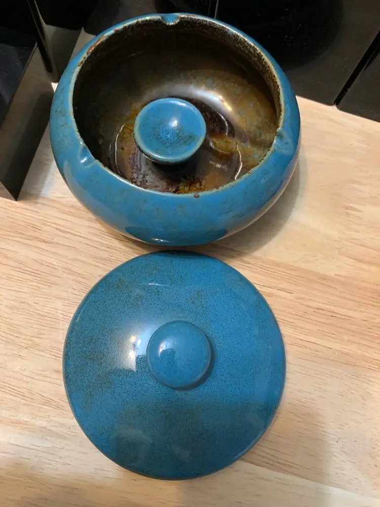 Pottery Glaze ashtray? Lidded