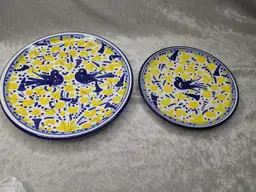 Labor Deruta Italy 10" 8" Plate 2 Plates Blue Bird Yellow Flowers Hanging Gift