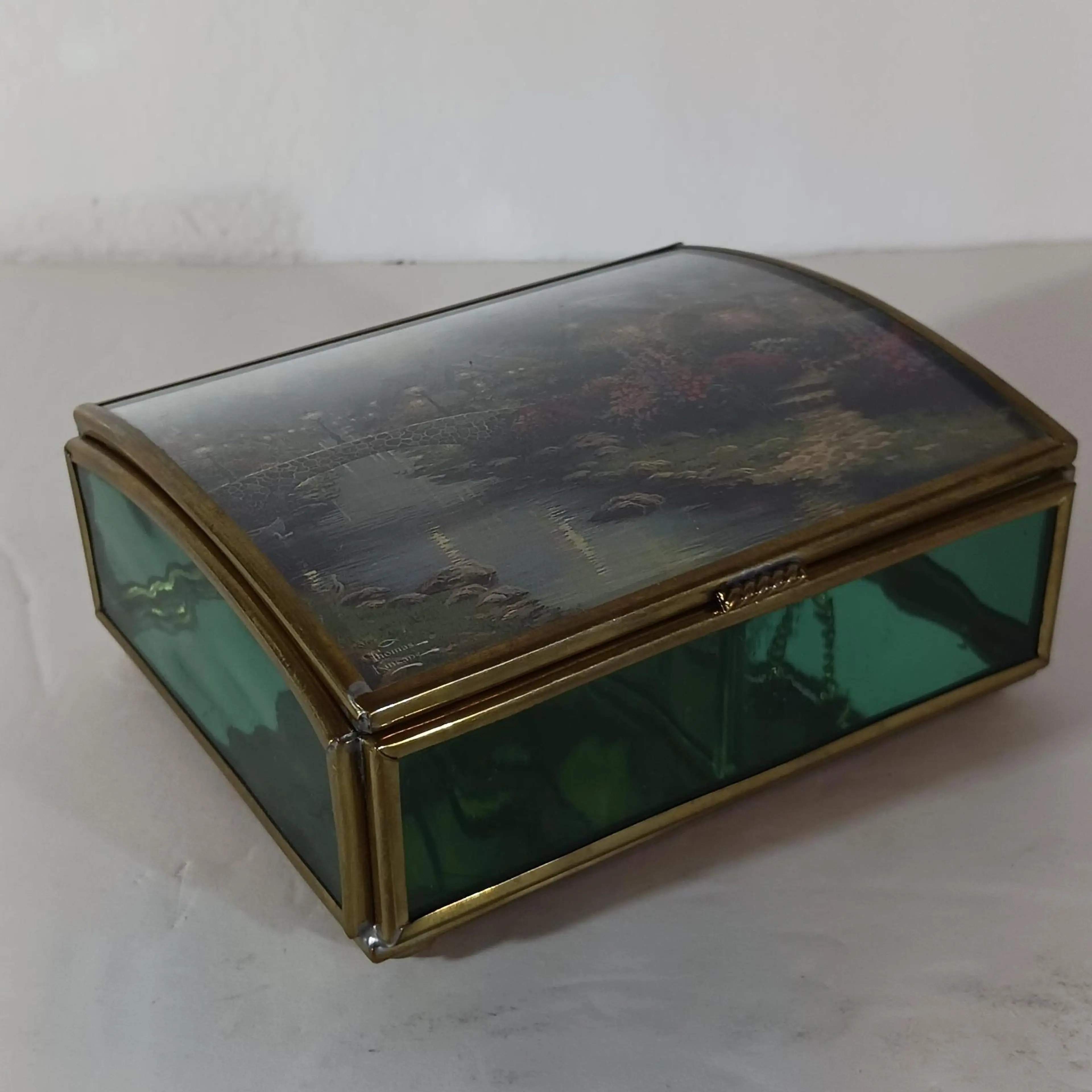 Image 4 of 11