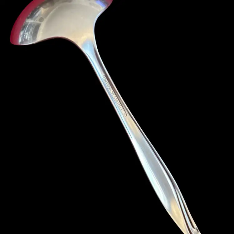 Vtg Gravy Ladle Surf Club Oneida 6.5”