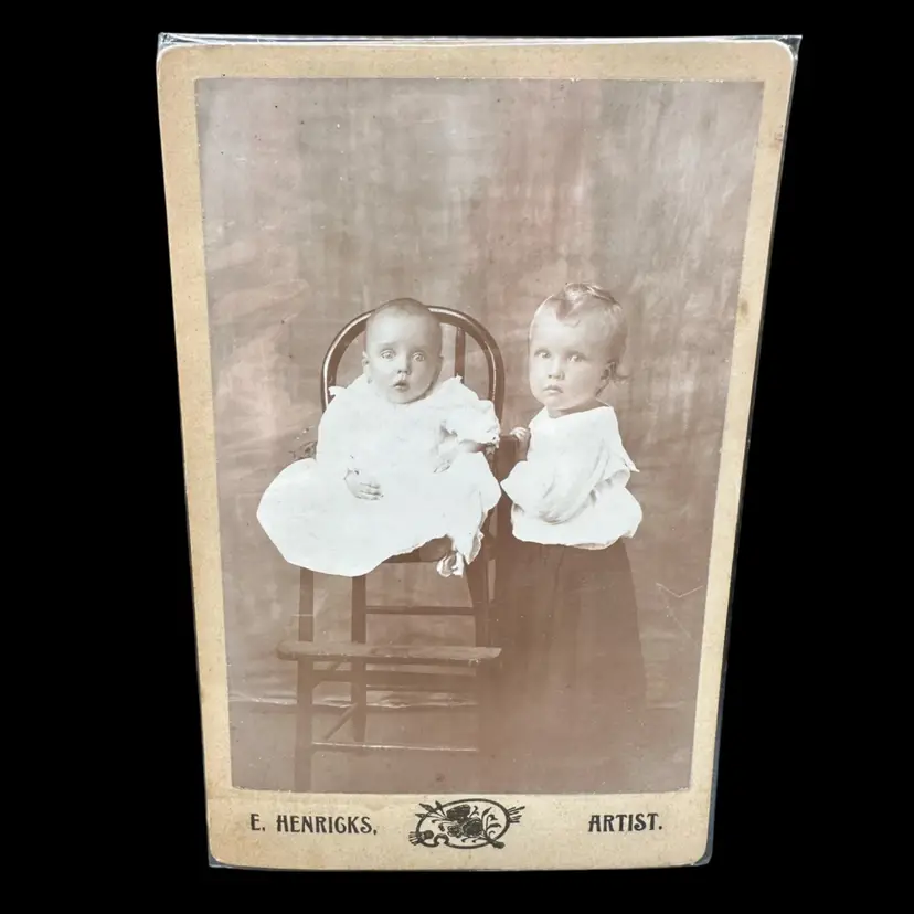 “Two Shooketh Babies” Antique 1880s Cabinet Card, Adorable Children, E.Hendricks Photographer
