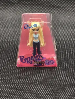 Bratz Mini Fashion Flashback Series Cloe