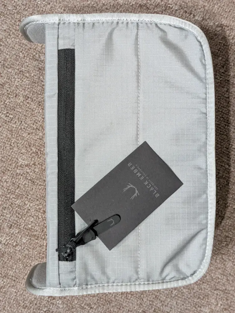 Black Ember GRIP-SLING 09 CAMERA INSERT NWT