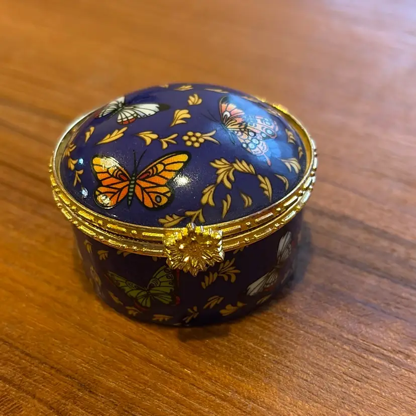 Vintage Butterfly Trinket/Ring Box