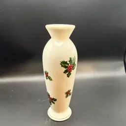 Vintage Lefton China Yuletide Holly Bud Vase 1985 Japan Gold Trim 6.5"