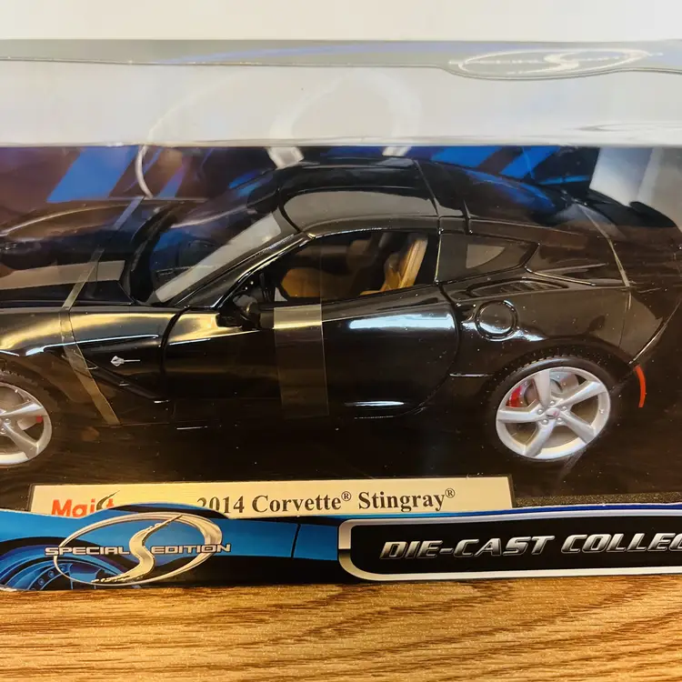 Corvette Stingray 2014 Maisto Die-cast Car Black Special Edition