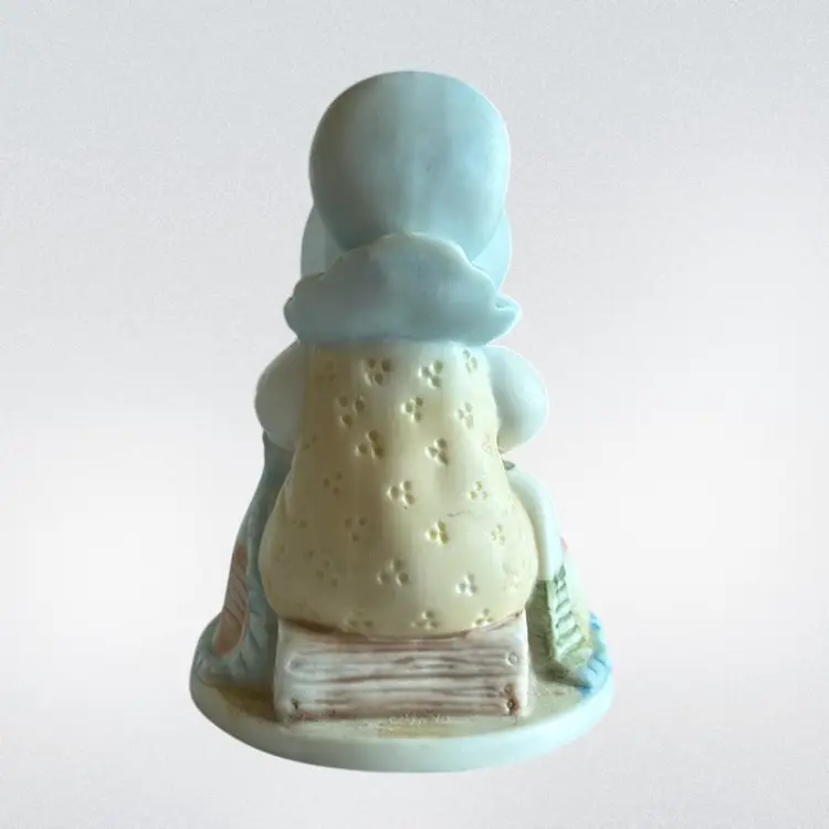 Vintage Circle of Friends Figurine