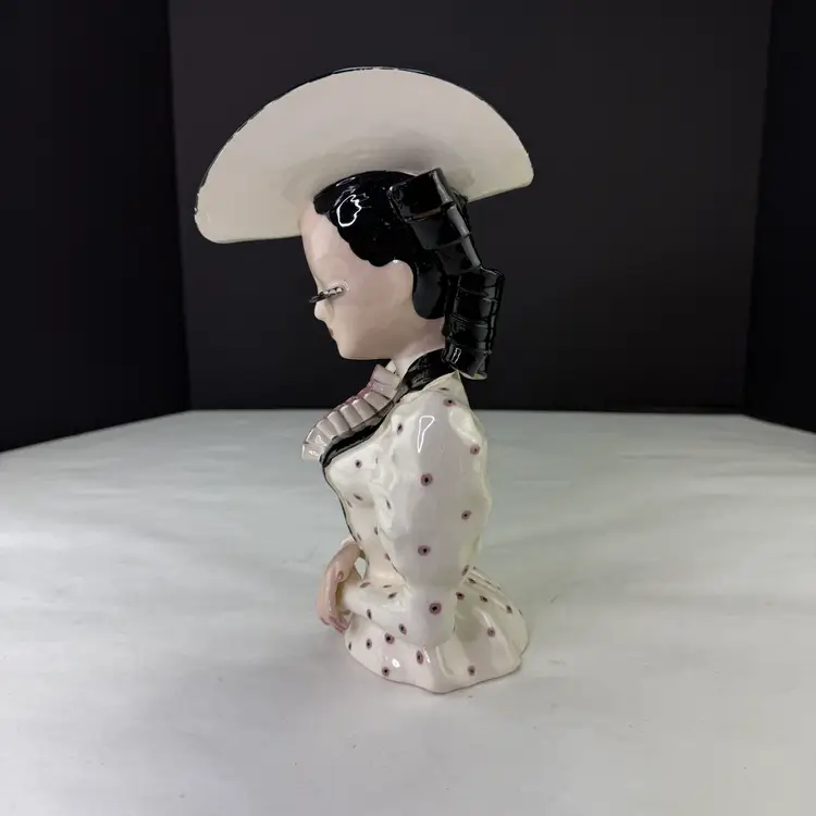 Vintage Betty Lou Nichols Luanne Tuxedo Head Vase