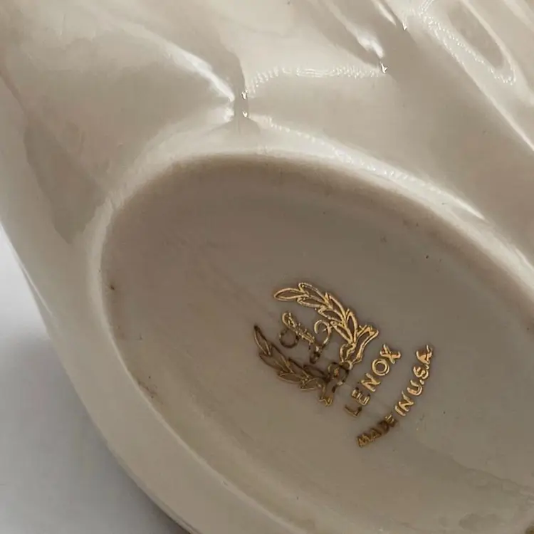 #02 - Lenox Swan Trinket Dish