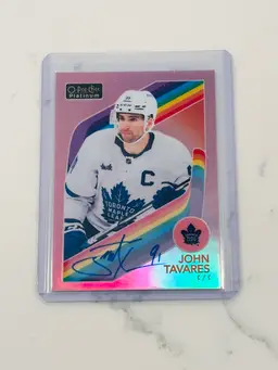 2024-25 O Pee Chee Platinum John Tavares Retro Red Rainbow On-Card Auto Leafs