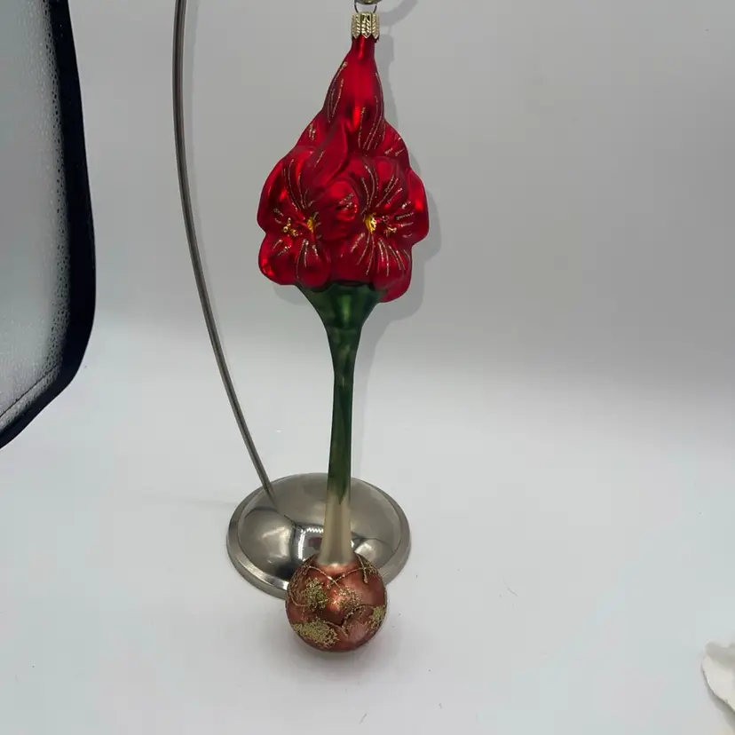 Smith & Hawken Red Lion Amaryllis Flower w/Bulb Germany Glass Christmas Ornament