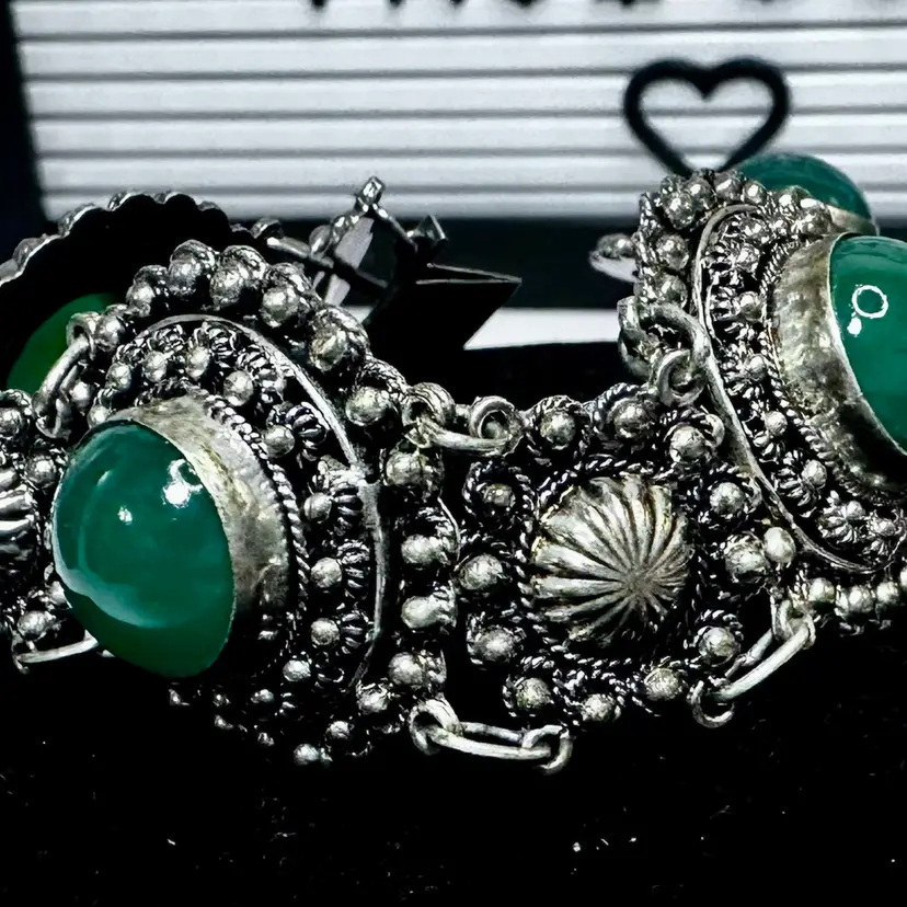 Vintage 800 Silver Mexican Filigree Bracelet with Green Onyx Stones  💚 Sz 7