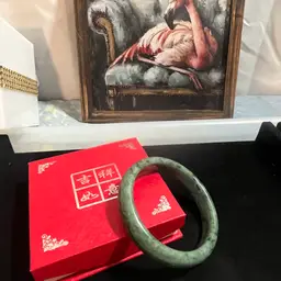Vintage Natural Green Jadeite Bangle - Traditional "Good Fortune" Gift Box