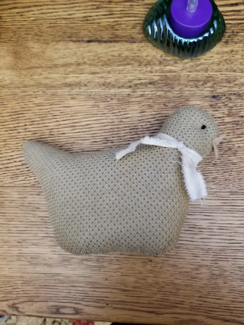 #264 Primitive Plush Chick