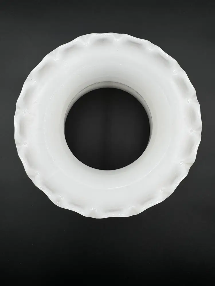 Large Abigail Adams Hurricane Lamp Shade, Vintage Quoizel, Gone With The Wind