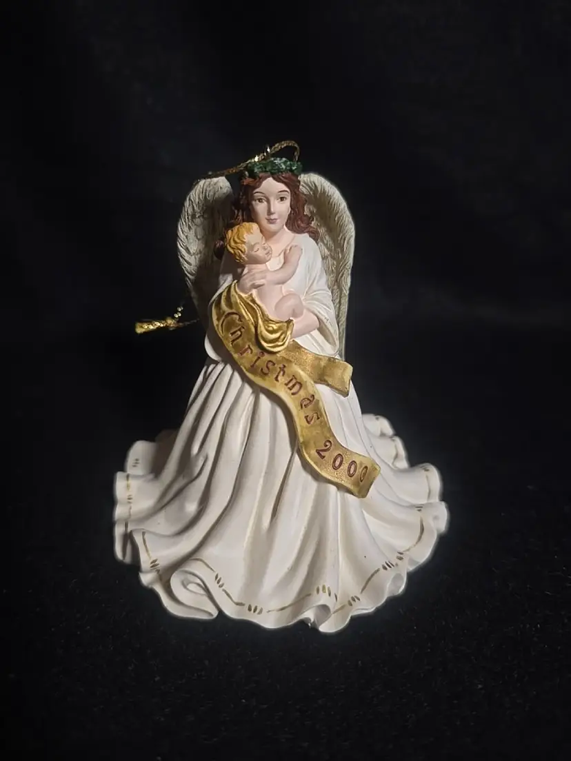 Michel & Co. “Christmas 2000” Angel with Baby Figurine – Limited Edition #423/2000 – John Grossman Collection