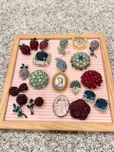 Vintage Brooches & More! 