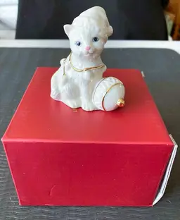 LENOX Cat With Christmas Ornament 2.5" Figurine NIB