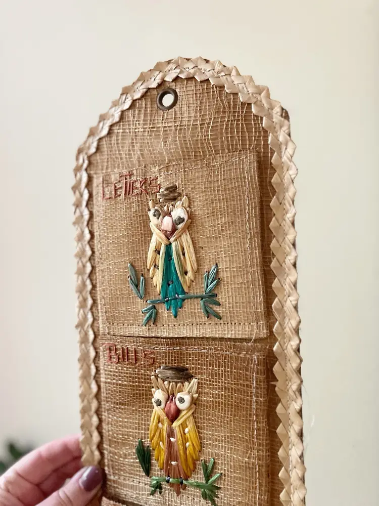 Vintage Straw Owl Mail Letter Organizer Wall Decor