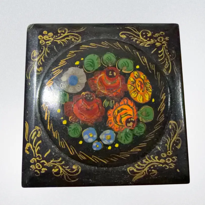 020. Russian Hand Painted Lacquer Hinged Trinket Box 2.5” x 2.5”