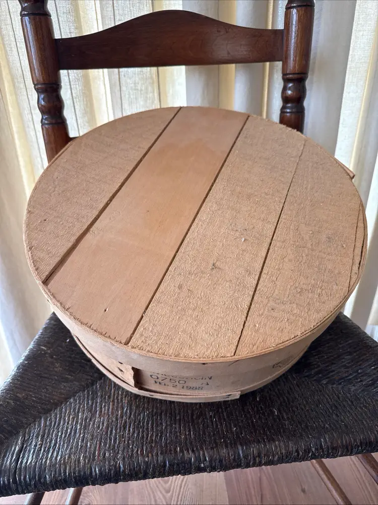 Vintage Round Wood Wisconsin State Cheese Box 15" x 5.5" Tall