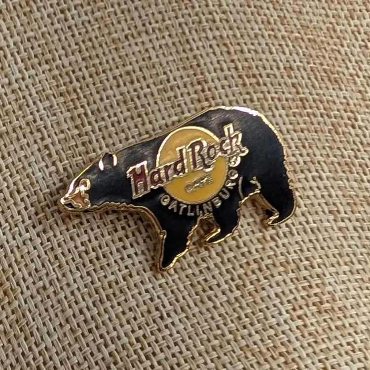Vintage Hard Rock Cafe Gatlinburg Pin Black Bear Classic Logo