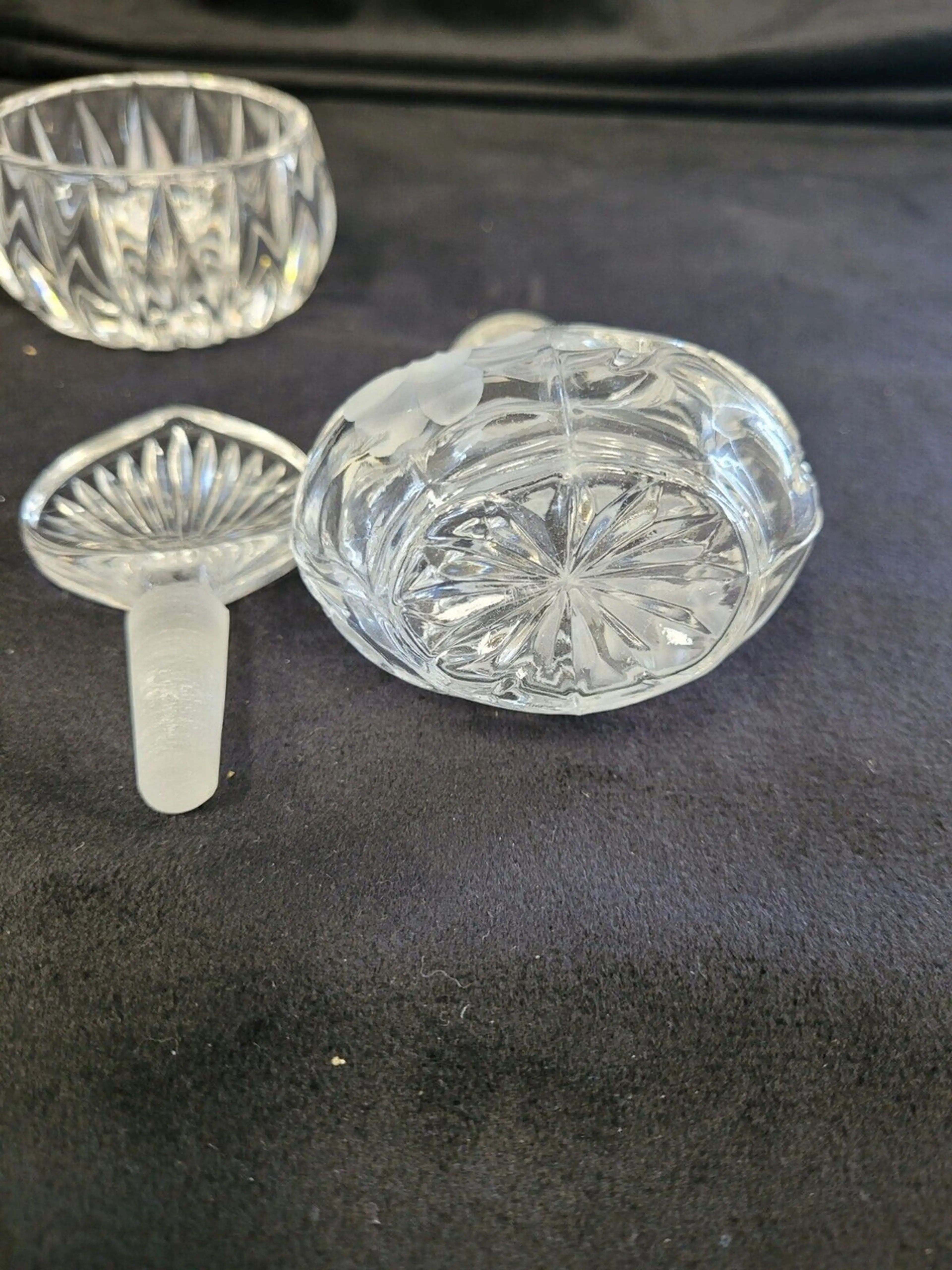 Image 3 of 4