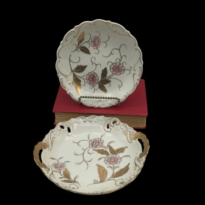 Antique Beautiful Ceramic Plate Set 7” & 8.5”