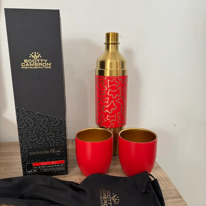 Scotty Cameron 2026 Club Cameron Parkside Flask