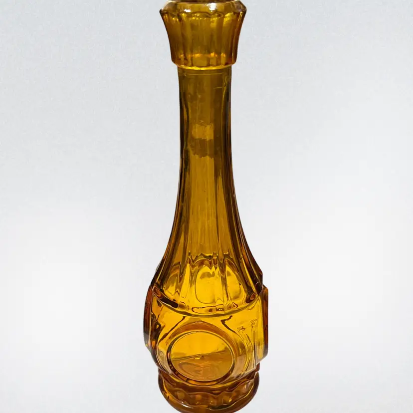 #01 Wheaton Bullseye- Panel Amber Bud Vase- 9” Four Sided Pedestal Base
