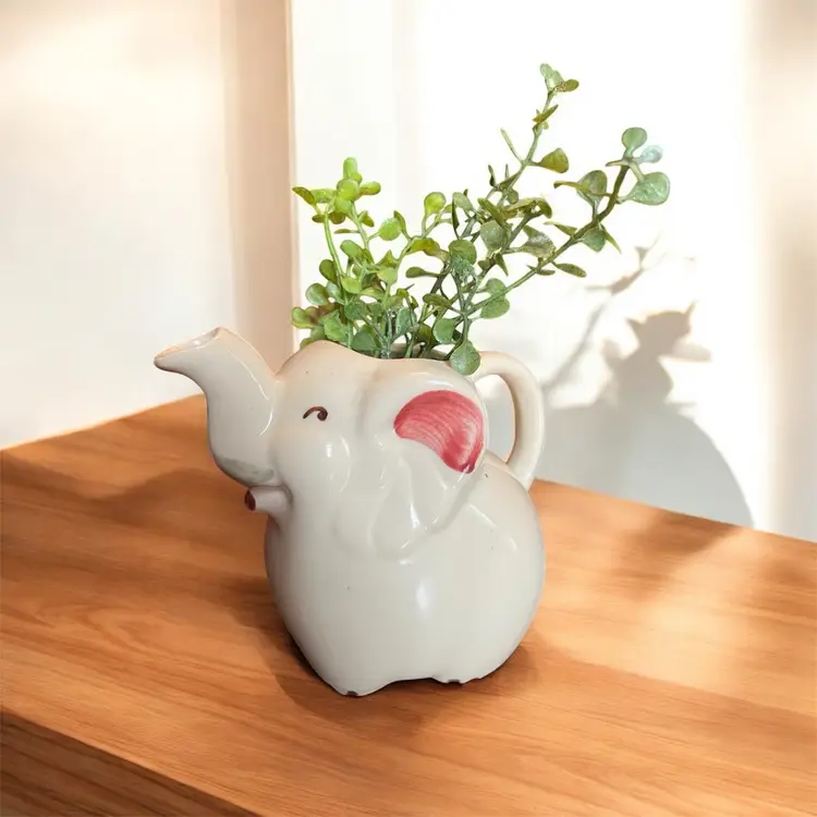 Vintage Shawnee Elephant Creamer/Pitcher